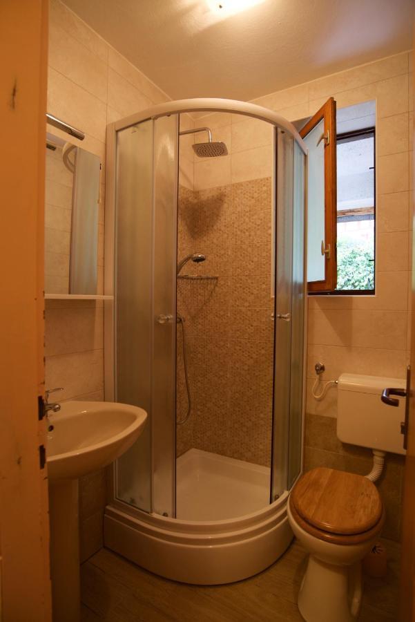 Romantic Room With Balcony ロヴラン エクステリア 写真